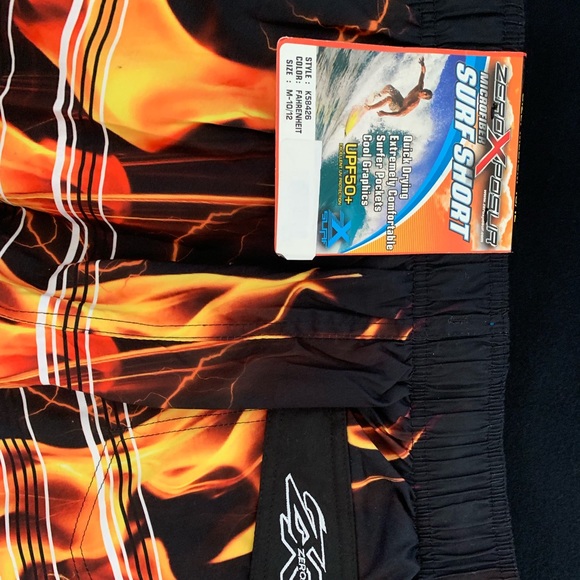 boys swim trunks - Picture 3 of 3